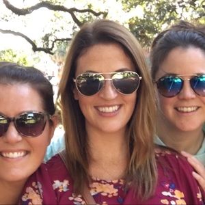 Meet your Posher, Sharon